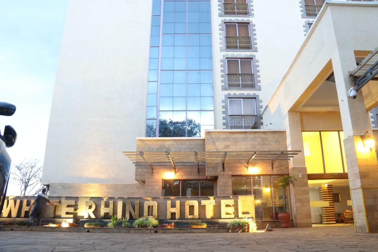 The White Rhino Hotel เนย์รี ภายนอก รูปภาพ